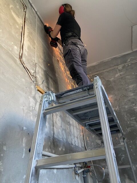 Szel Felicia Cili villanyszerelo 10